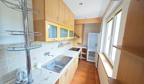 Rezervované: 3 izbový TEHLOVÝ byt 83m2 s loggiou - Uľanka 