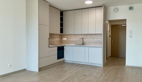 I Predaj Výnimočný  1-izb apartmán v projekte Metropolis