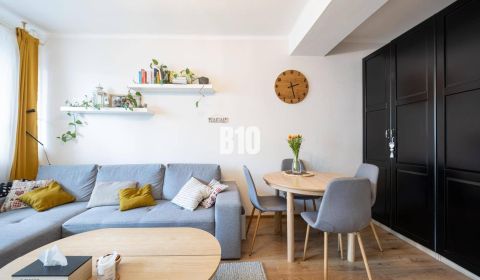 2-izbový byt po rekonštrukcii | Vietnamská ulica, Ružinov | Loggia | B