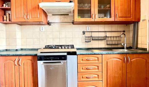Na prenájom 2-izbový byt (50 m²)  – Nové Mesto