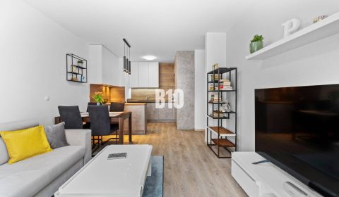 MODERNÝ 2i (50m2) s veľkou loggiou - SLNEČNICE MESTO