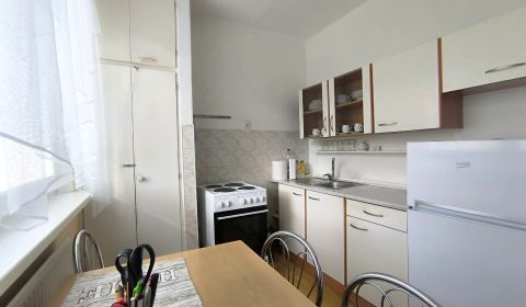 ‼️ REZERVOVANÉ ‼️‼️ PARTIZÁNSKE - 3  IZBOVÝ BYT NA PREDAJ, CENTRUM ‼️