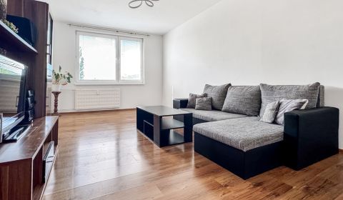 PRENAJOM |  2 izbovy byt s balkonom, tichá lokalita. Chrenová