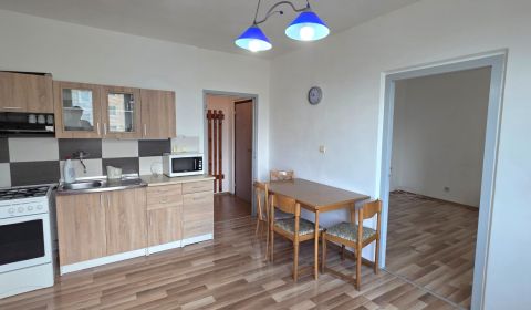 Na prenájom 1 izbový byt Žiar nad Hronom, 36 m2