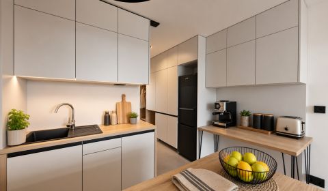 NEW !! na prenájom 2i luxusný zariadený byt na Terase, klimatizácia