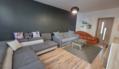 Prenájom 3 izbového zariadeného bytu  Šaľa – Veča 