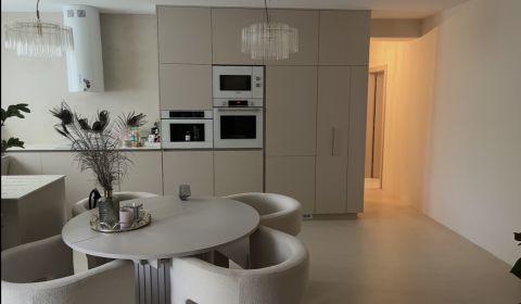 4-izbový byt (apartmán) v Starom Meste na Čajakovej ul.