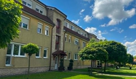 PRENÁJOM : 3 IZBOVÝ BYT S BALKÓNOM, 101m2, KOMÁRNO
