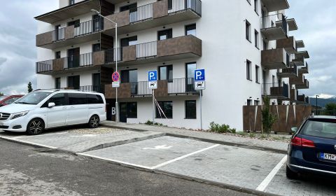 Prenájom kancelárskych / obchodných priestorov s terasou