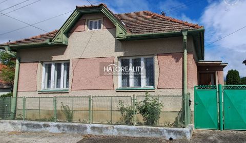 Predaj, rodinný dom Veľké Kršteňany - EXKLUZÍVNE HAL...