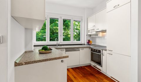 PREDAJ 3-izbový byt s balkónom v Starom Meste Bratislavy