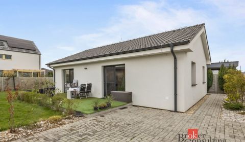 Samostatný 4-izbový RD (2020), pozemok 466 m2 – Achátová , Podunajské 