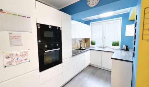 Na prenájom 3 izbový byt rodinnom dome v Centre Pezinka 750,- Eur