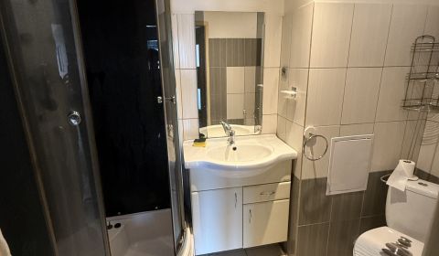 3 izbový tehlový byt v Dobšinej