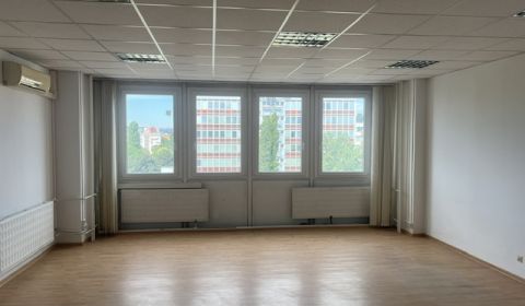 Klimatizovaná kancelária 42 m2 na Tomášikovej ul.