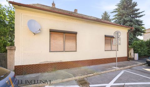 Na predaj 3-izb.rodinný dom s garážou, Dunajská Streda