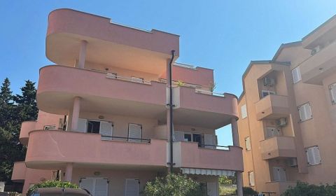 Novalja/PAG- 3-izbový apartmán s výhľadom 