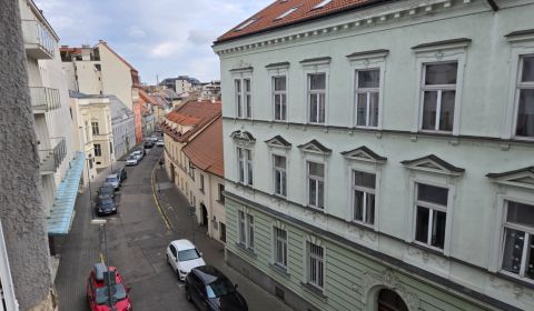 Staré Mesto » Neprerobený 2,5 izbový byt na Panenskej