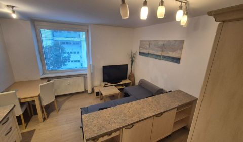 Predáme 2 izb byt na Miletičovej ulici