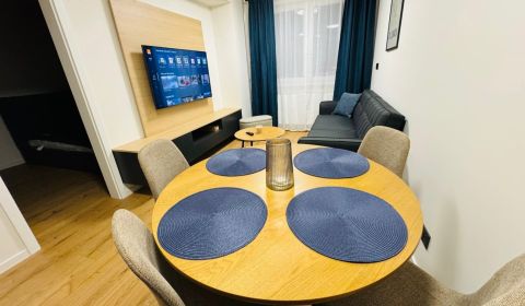 Rezervované!1,5 i luxusný zariadený byt Košice Juh-Krivá ulica
