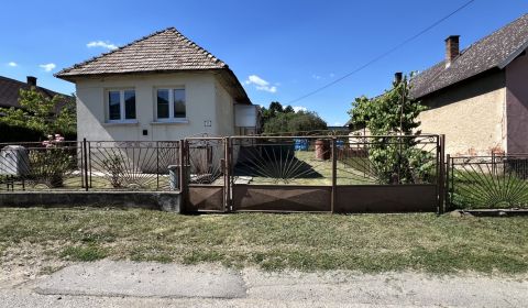 POZEMOK SO STARŠÍM RD, DRIENOV, UL. TEHELNÁ, 981 M2,