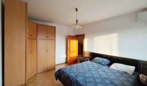 Slnečný 2i byt v širšom centre mesta Senec