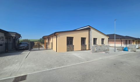 Predaj 4-izbovej novostavby RD,  
