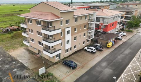 Na predaj 3-izb. byt so záhradkou, Senec – VILADOMY