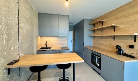 NEW ! na prenájom 2i luxusný zariadený byt na Terase, klimatizácia