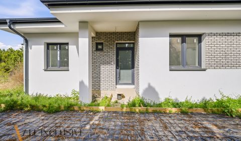 Na predaj 2x 4-izb.rodinné domy typu bungalov, Kútniky