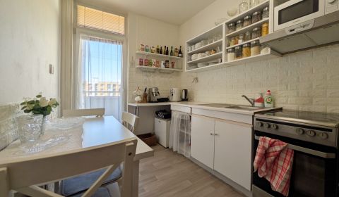 3-IZBOVÝ BYT S LOGGIOU, 63 M2, TATRANSKÁ – BANSKÁ BYSTRICA