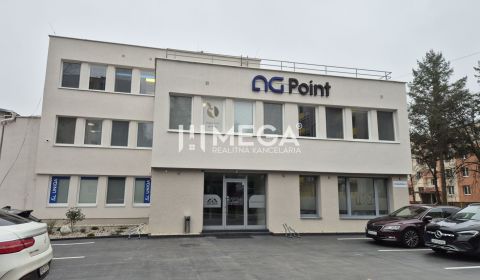 PRENÁJOM komerčného priestoru (26 m2) blízko centra Humenné