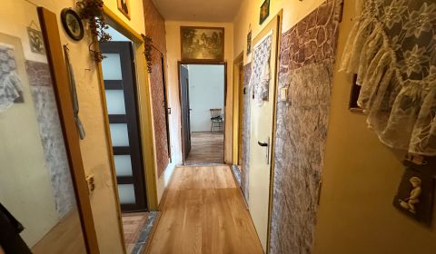 Na predaj 3i byt Levice, 64m2