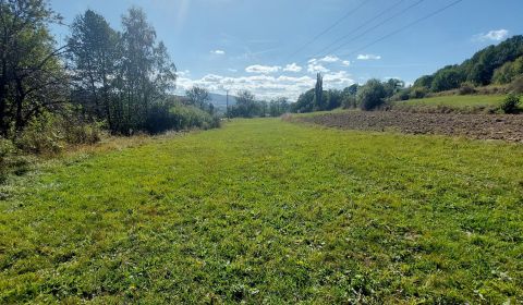 NA PREDAJ pozemok na stavbu domu alebo chaty 1049m2 KORYTÁRKY 
