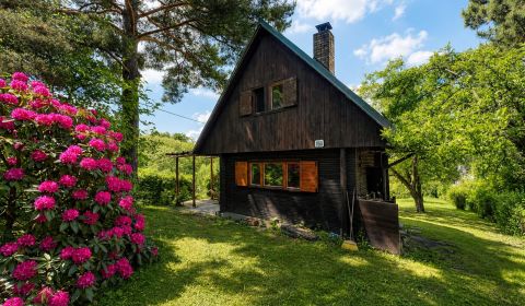 1.BCR | POZEMOK 1061 M² S CHATOU V MARIANKE – IDEÁLNE MIESTO NA ODDYCH