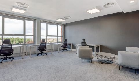 Profesionálne kancelárske priestory v oblasti Regus Rosinska Cesta 