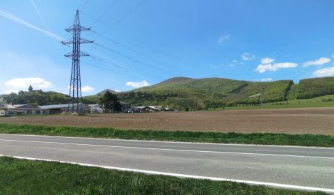 Investičná orná pôda 1 583 m² v Smoleniciach