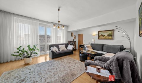 Veľkorysý 4 izbový byt na Dulovom námestí - Nivy, Bratislava