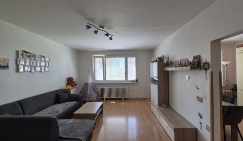 3 IZBOVÝ BYT, BELEHRADSKÁ, KOŠICE - SÍDLISKO ŤAHANOVCE