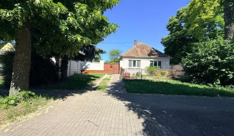 V exkluzívnom zastúpení majiteľa ponúkame na predaj rodinný dom