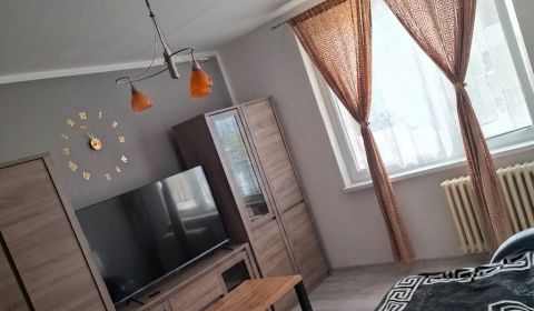 NA PREDAJ: Zrekonštruovaný 1 izbový byt  Galanta ulica Česká