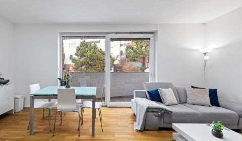 PREDAJ moderný 2i apartmán s balkónom v tichej lokalite Kramárov
