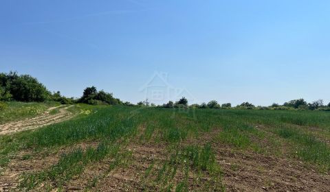 Jedinečná investičná príležitosť – pozemok s panoramatickým výhľadom v