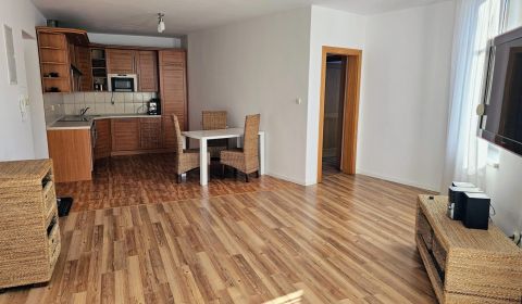 Novostavba, terasa 3 izbový byt, Zámocká ulica, BA I, Staré Mesto