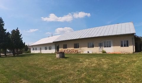 Dostupné bývanie pre mladé rodiny: Trojizbový holobyt s pozemkom
