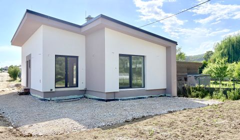 Novostavba moderného 4i rodinného domu v Štitároch