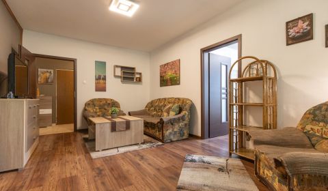 Zrekonštruovaný 3i byt s balkónom, Ružinov