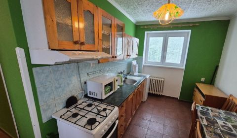 PREDAJ : 2 IZBOVÝ TEHLOVÝ BYT, KOMÁRNO