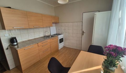Predaj 2izbový byt - balkón - Topoľčany