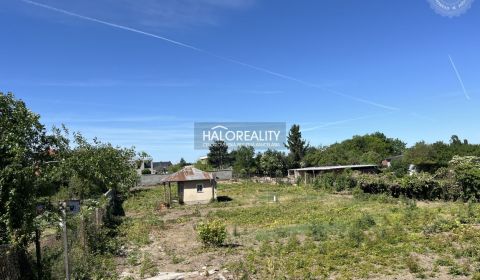 Predaj, pozemok pre rodinný dom   1695 m2 Sládkovičo...